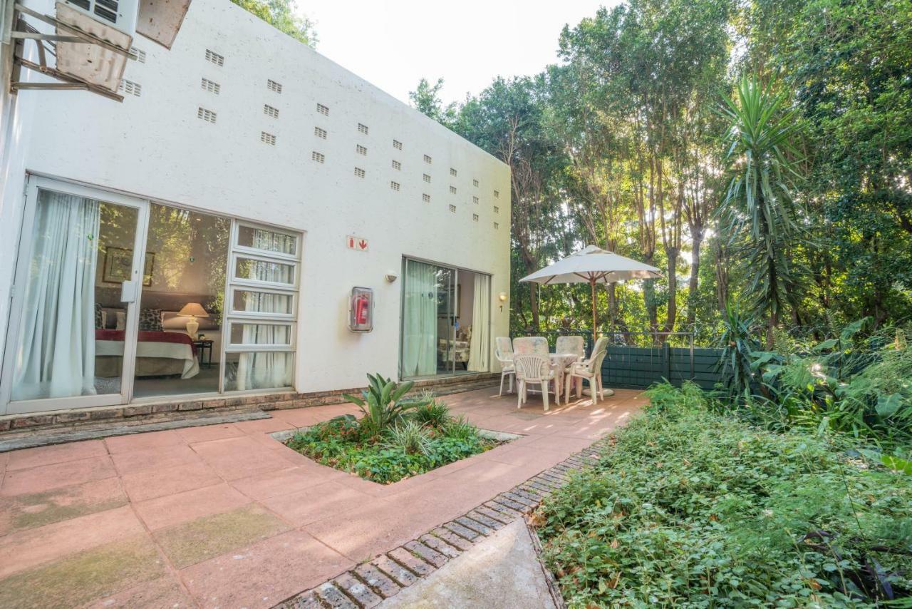 Garden Place Guest Houses Joanesburgo Exterior foto